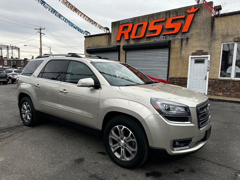 GMC Acadia Vehicle Full-screen Gallery Image 03