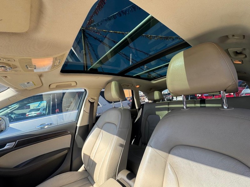 Audi Q5 Vehicle Full-screen Gallery Image 07