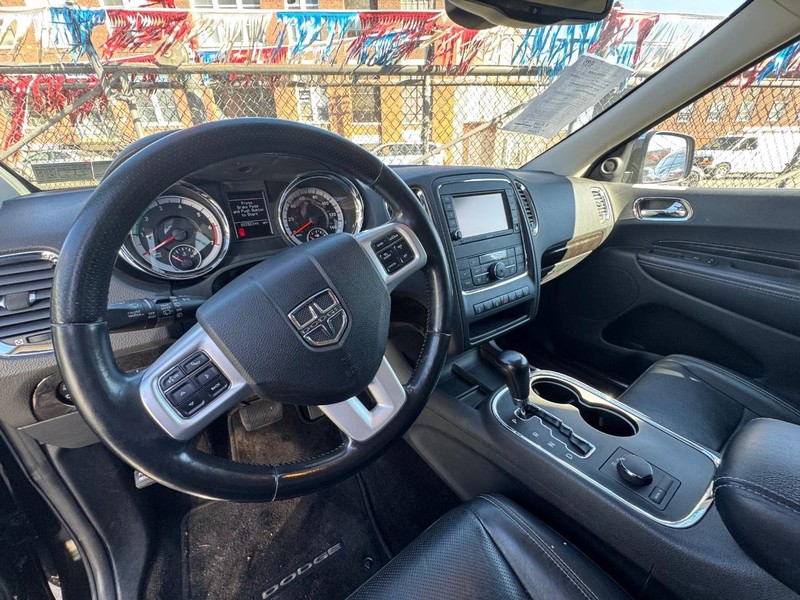 Dodge Durango Vehicle Full-screen Gallery Image 04