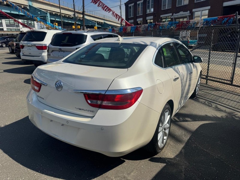 Buick Verano Vehicle Full-screen Gallery Image 03