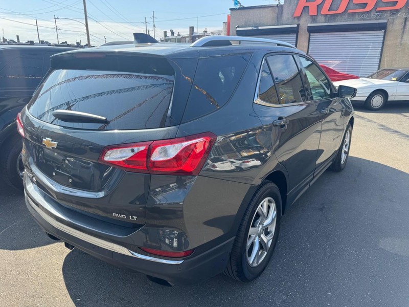 Chevrolet Equinox Vehicle Full-screen Gallery Image 04