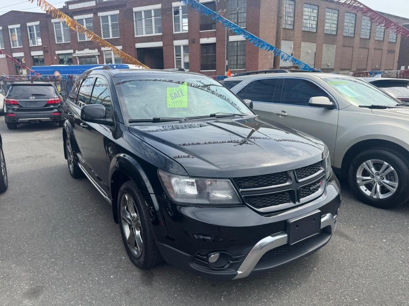 Dodge Journey Vehicle Full-screen Gallery Image 02