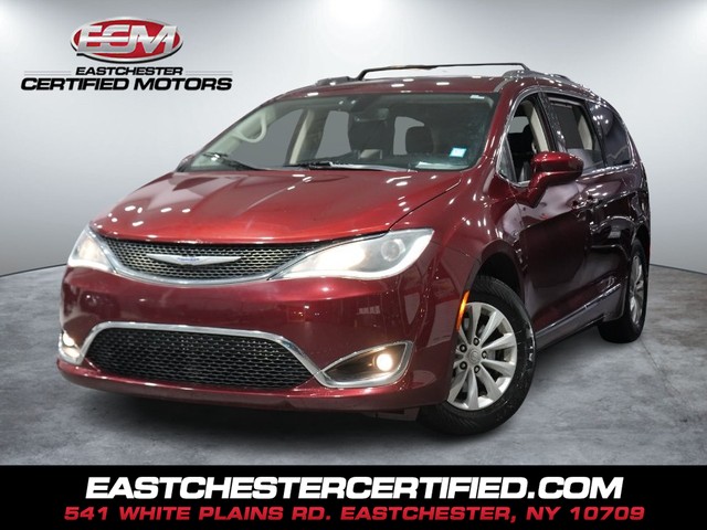 more details - chrysler pacifica