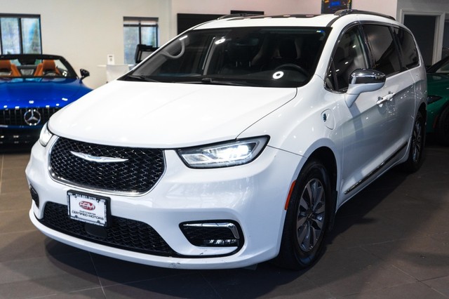 more details - chrysler pacifica