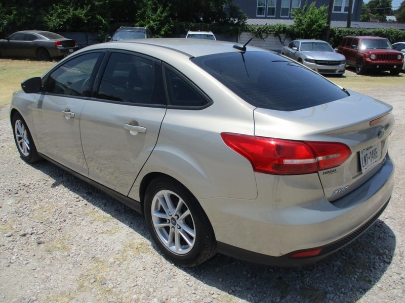 2016 Ford Focus 1400 down/400 a month photo