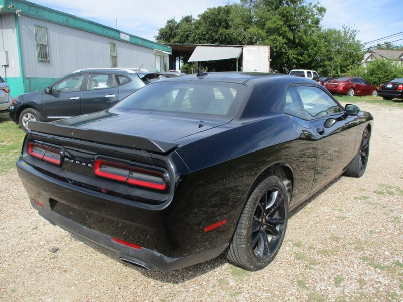 2017 Dodge Challenger 4700 down/680 a month photo
