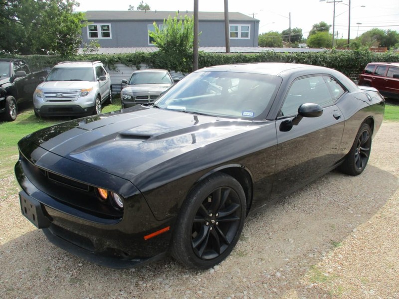 2017 Dodge Challenger 4700 down/680 a month photo