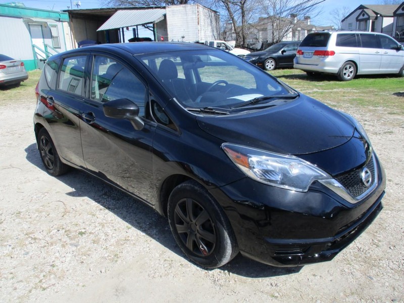 The 2019 Nissan Versa Note 1500 down/400 a month photos