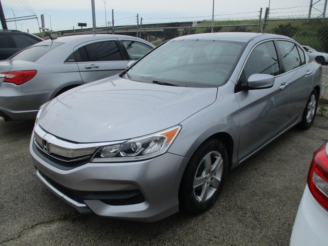 Honda Accord Sedan Vehicle Full-screen Gallery Image 02