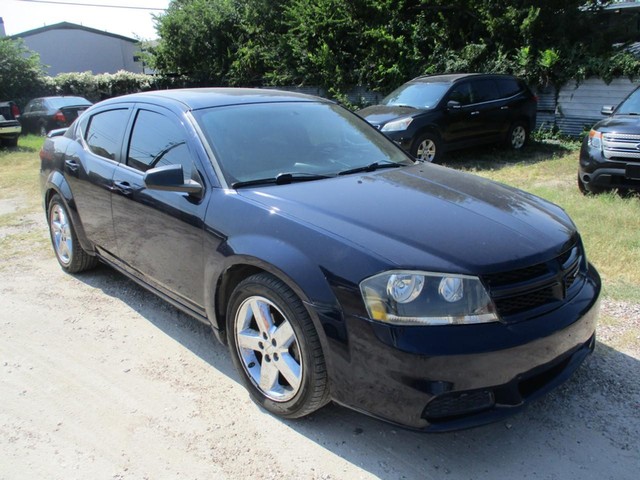 more details - dodge avenger