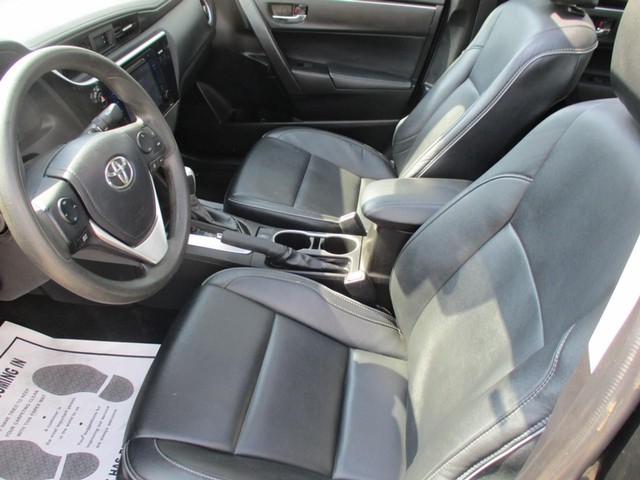 Toyota Corolla Vehicle Full-screen Gallery Image 05