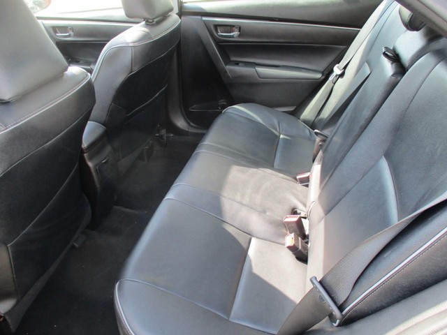 Toyota Corolla Vehicle Full-screen Gallery Image 06