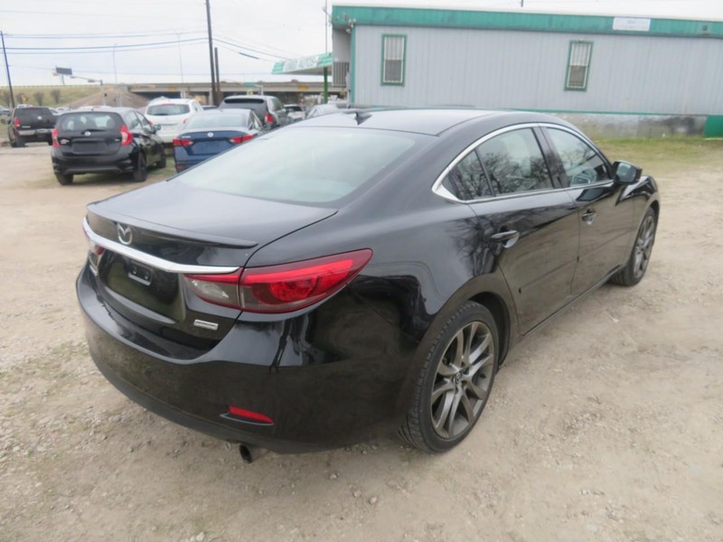 Mazda MAZDA6 Vehicle Full-screen Gallery Image 04