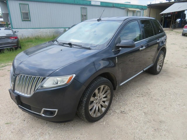 Lincoln MKX Vehicle Full-screen Gallery Image 02