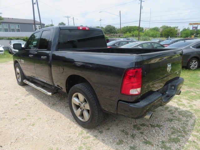 Ram 1500 Vehicle Full-screen Gallery Image 03