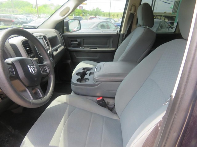 Ram 1500 Vehicle Full-screen Gallery Image 05