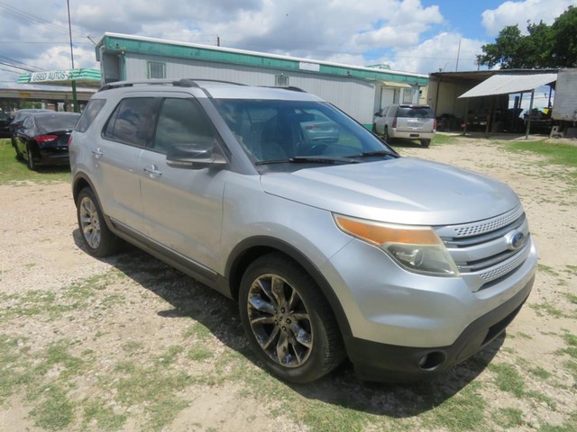 more details - ford explorer