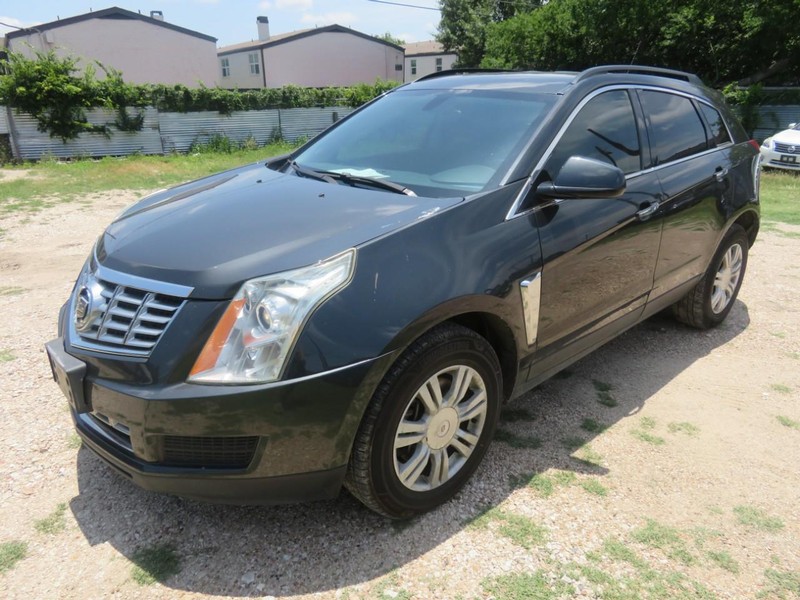 Cadillac SRX Vehicle Full-screen Gallery Image 02