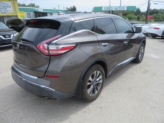 Nissan Murano Vehicle Full-screen Gallery Image 04