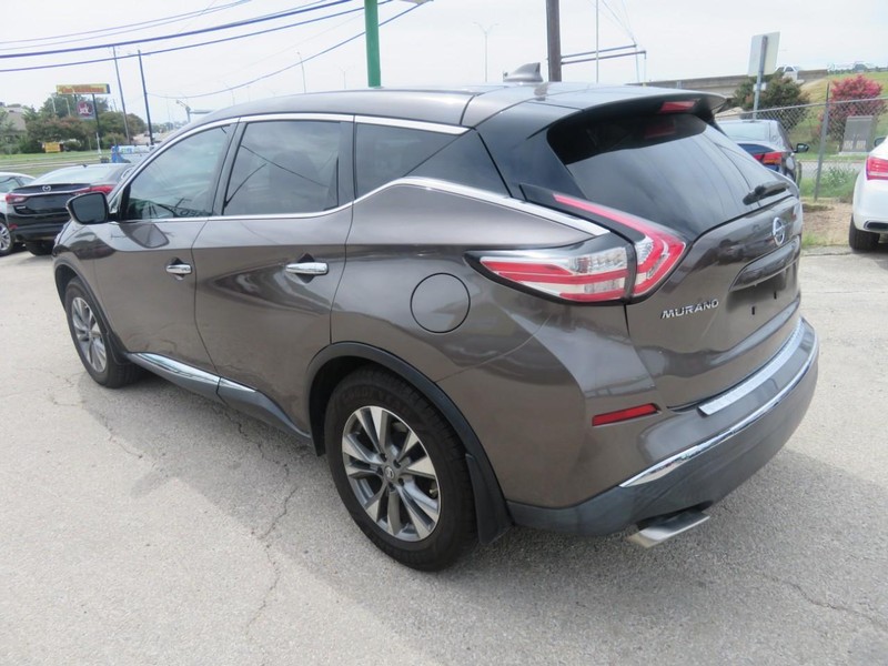 Nissan Murano Vehicle Full-screen Gallery Image 03