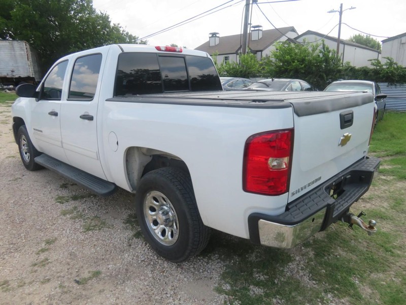Chevrolet Silverado 1500 Vehicle Full-screen Gallery Image 03