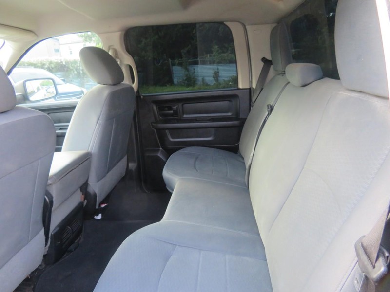 Ram 1500 Vehicle Full-screen Gallery Image 06