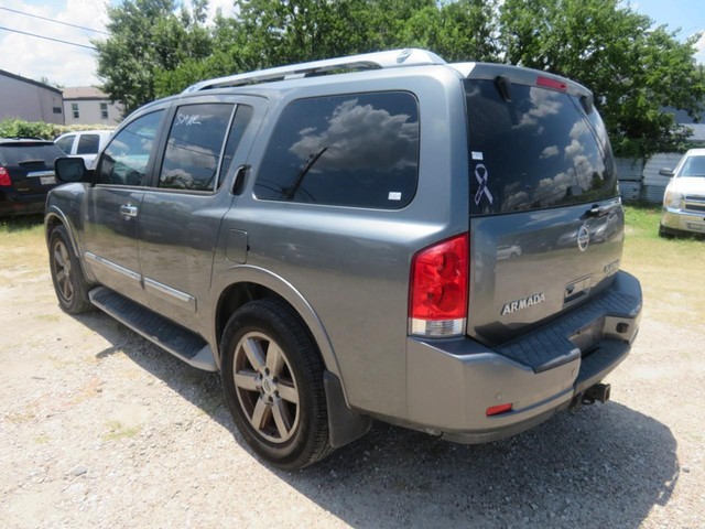 Nissan Armada Vehicle Full-screen Gallery Image 03