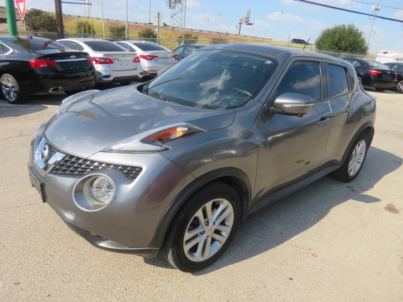 Nissan Juke Vehicle Full-screen Gallery Image 02