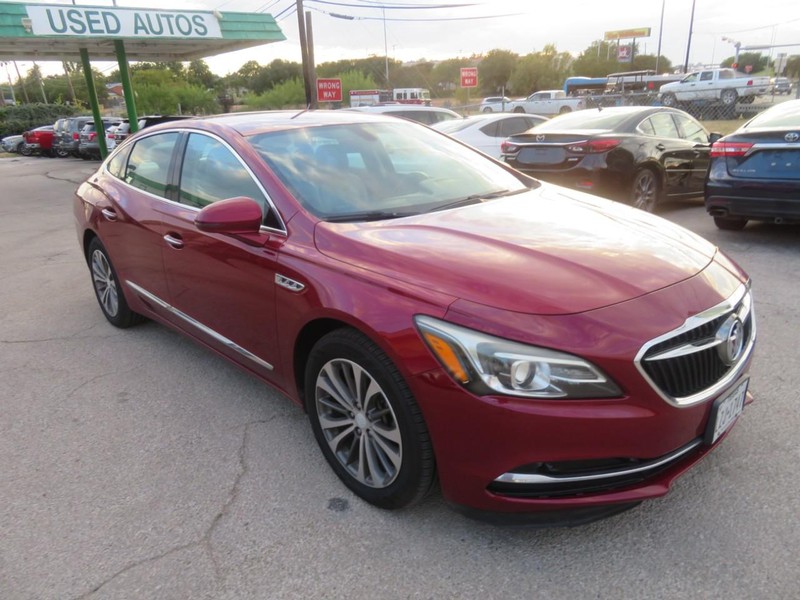 2019 Buick LaCrosse Essence's photo