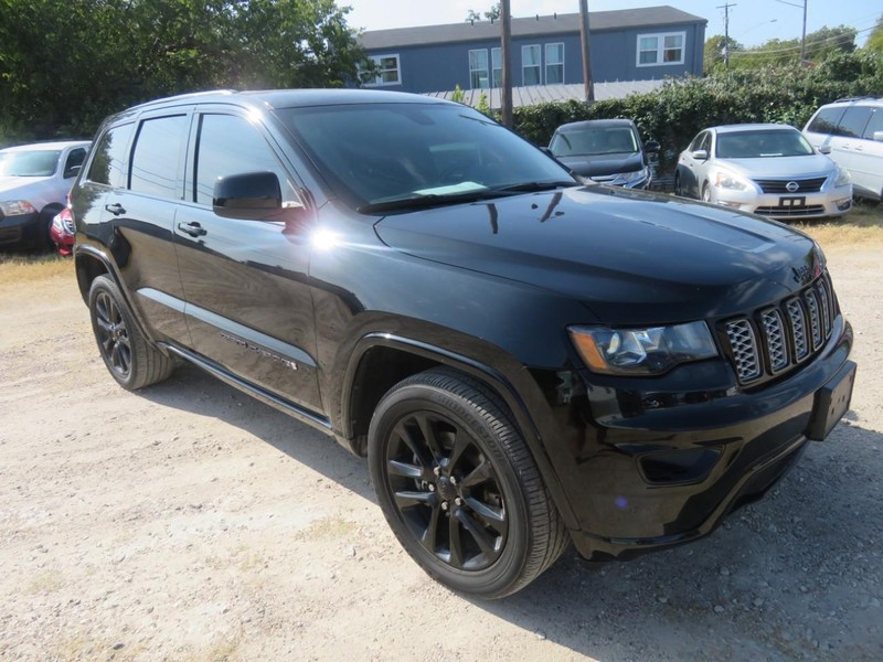 2021 Jeep Grand Cherokee Laredo X's photo