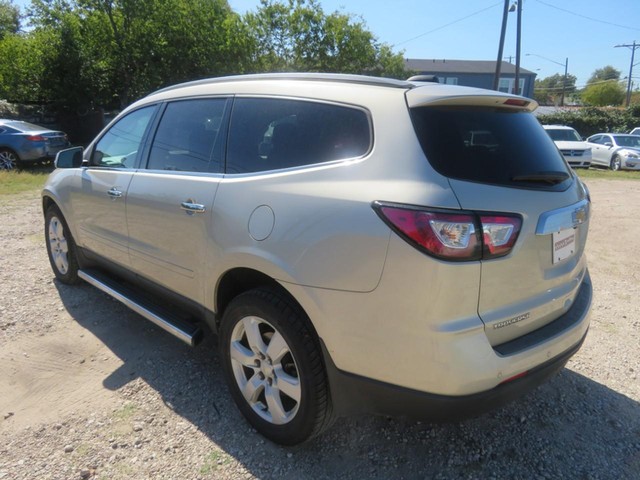 Chevrolet Traverse Vehicle Full-screen Gallery Image 03