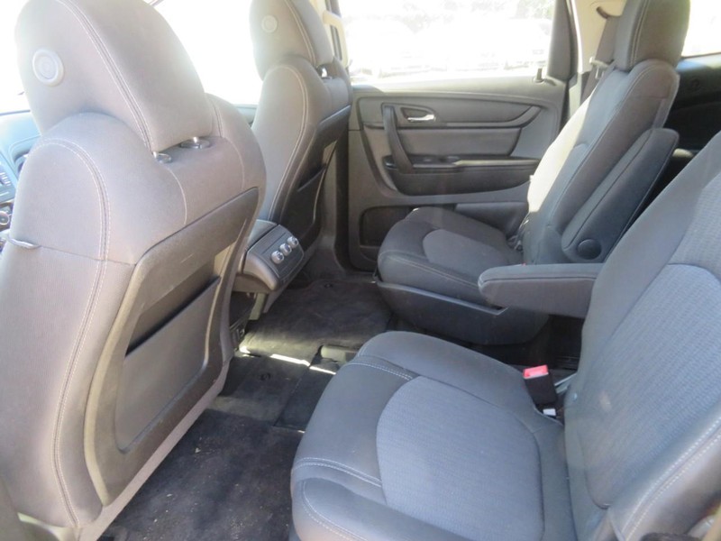 Chevrolet Traverse Vehicle Full-screen Gallery Image 06
