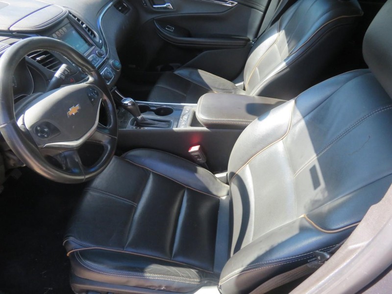 Chevrolet Impala Vehicle Full-screen Gallery Image 05