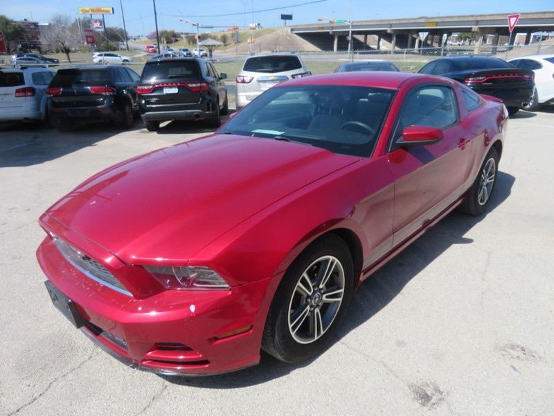 Ford Mustang Vehicle Full-screen Gallery Image 02