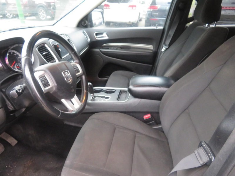 Dodge Durango Vehicle Full-screen Gallery Image 05