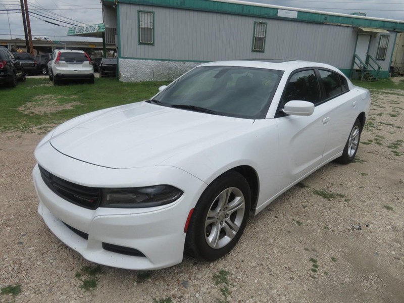 Dodge Charger Vehicle Full-screen Gallery Image 02