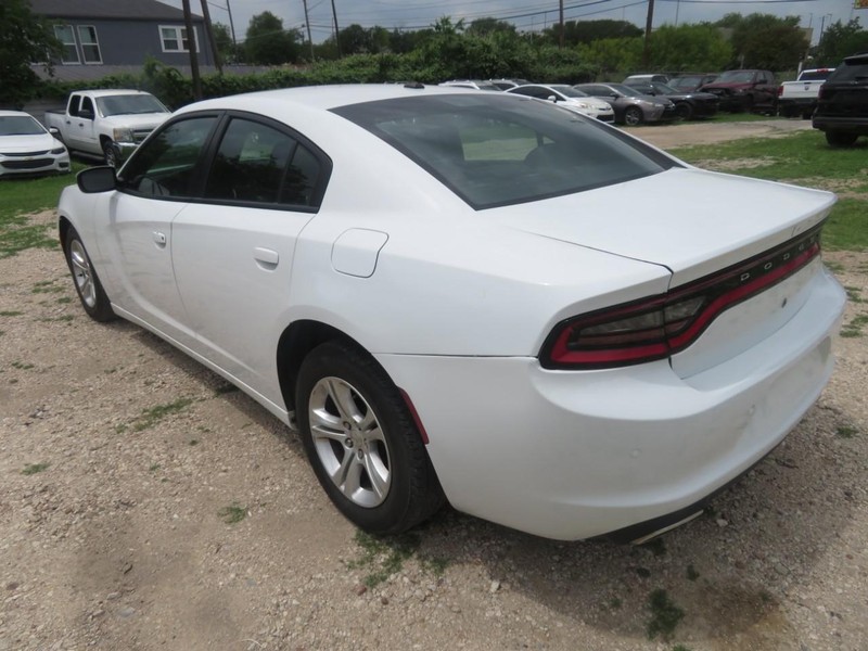 Dodge Charger Vehicle Full-screen Gallery Image 03