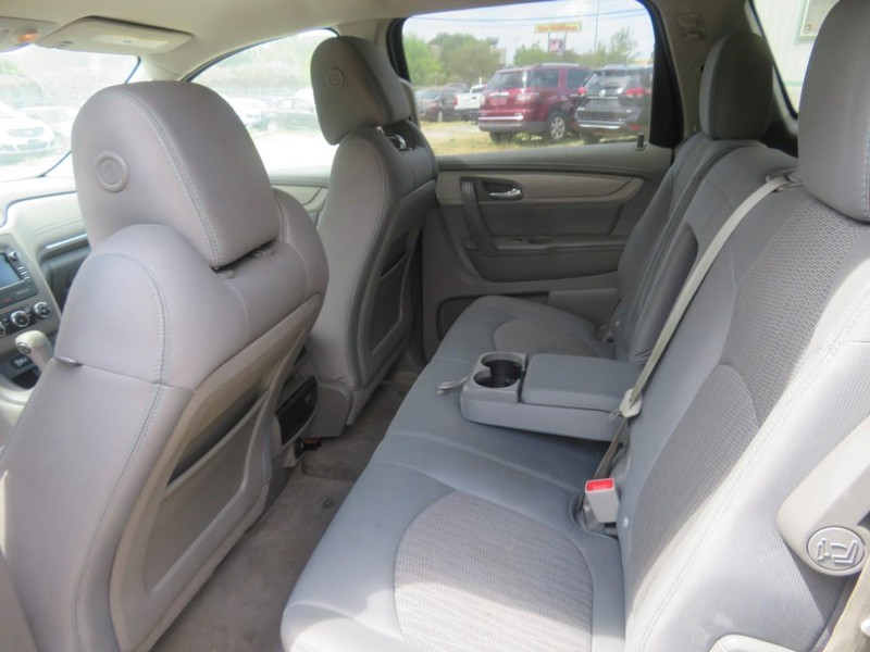 Chevrolet Traverse Vehicle Full-screen Gallery Image 06