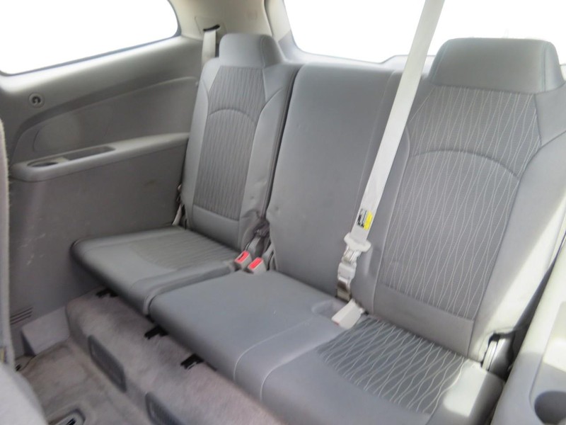 Chevrolet Traverse Vehicle Full-screen Gallery Image 07