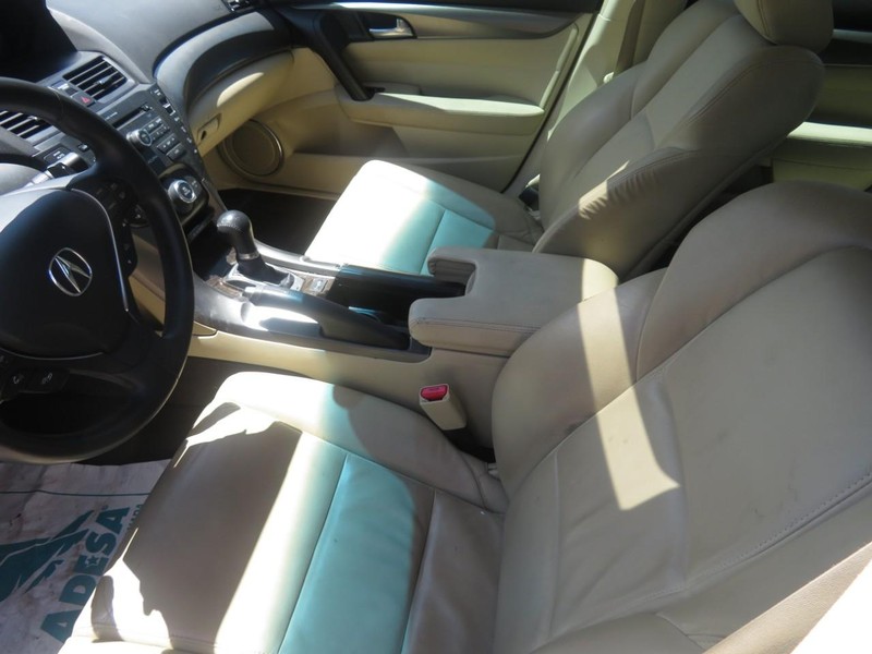 Acura TL Vehicle Full-screen Gallery Image 06