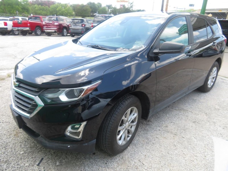 Chevrolet Equinox Vehicle Full-screen Gallery Image 02