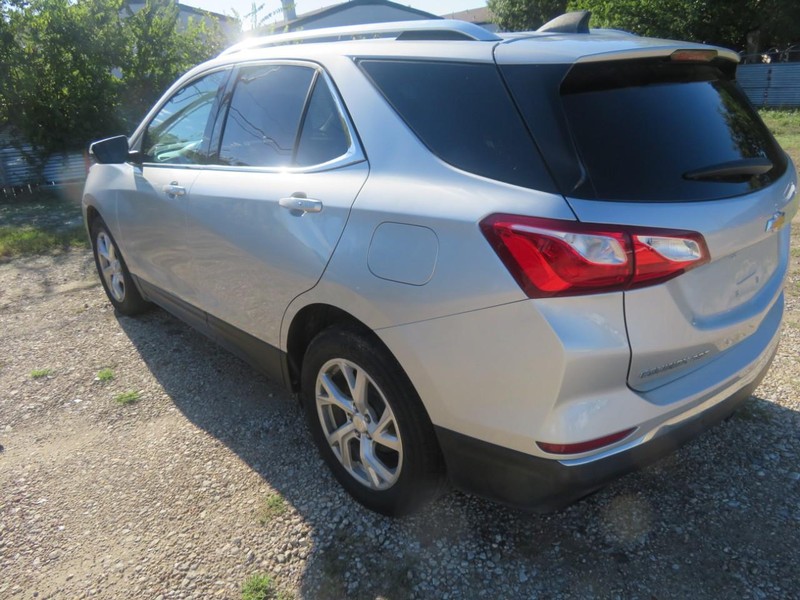 Chevrolet Equinox Vehicle Full-screen Gallery Image 03