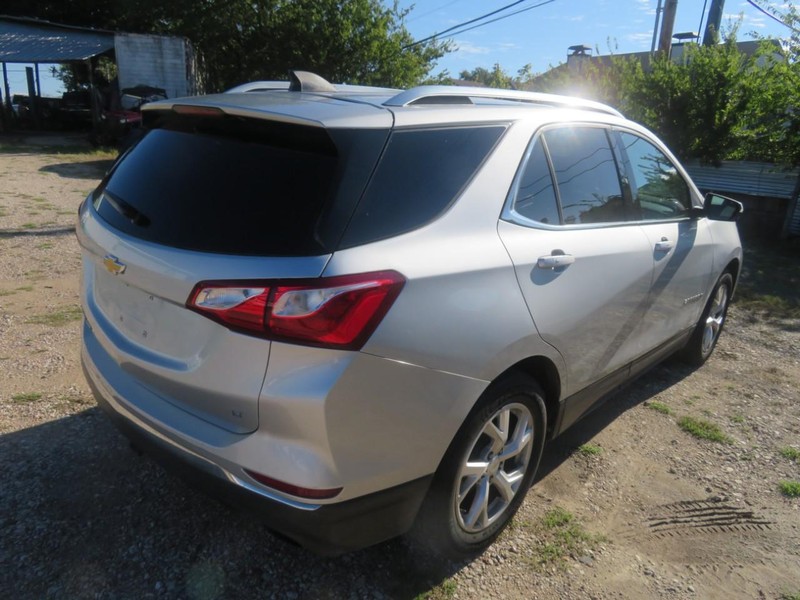 Chevrolet Equinox Vehicle Full-screen Gallery Image 04