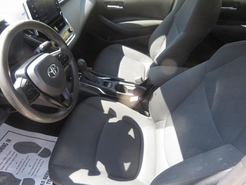 Toyota Corolla Vehicle Full-screen Gallery Image 05