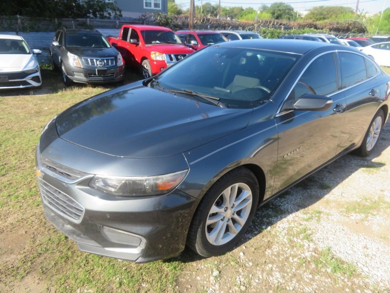 Chevrolet Malibu Vehicle Full-screen Gallery Image 02