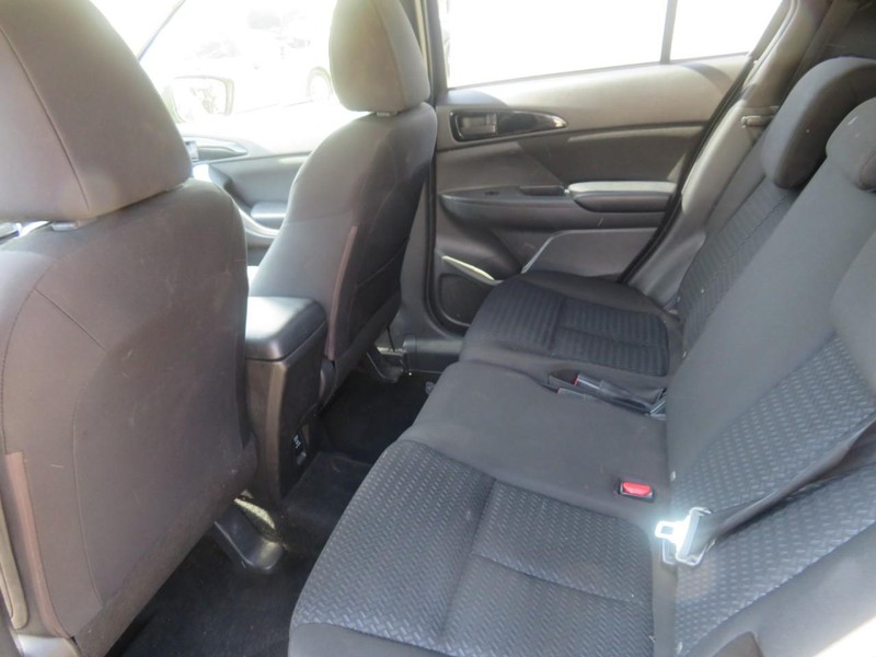 Mitsubishi Eclipse Cross Vehicle Full-screen Gallery Image 06