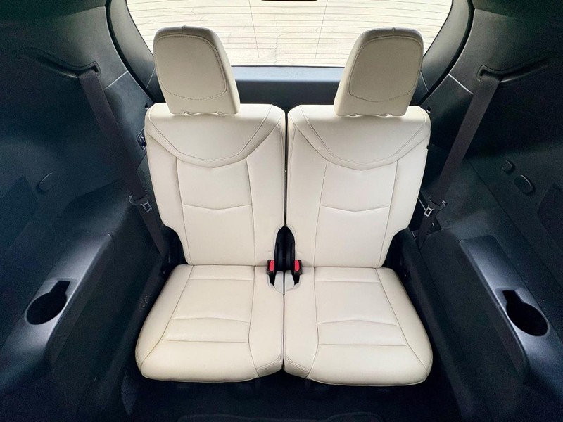 Cadillac XT6 Vehicle Full-screen Gallery Image 14