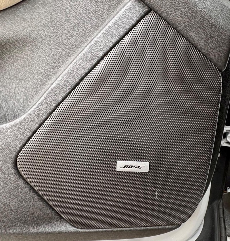 Cadillac XT6 Vehicle Full-screen Gallery Image 20