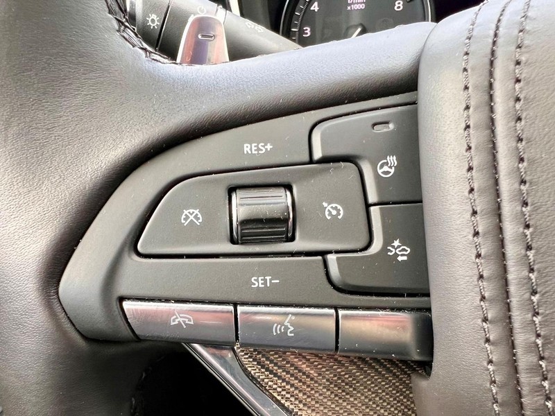 Cadillac XT6 Vehicle Full-screen Gallery Image 18