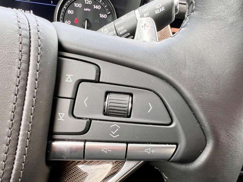 Cadillac XT6 Vehicle Full-screen Gallery Image 19